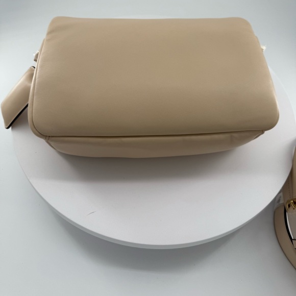 Coach Pillow Tabby 26 Shoulder Bag With Plush Padded Nappa Leather Cream NWT - Picture 12 of 17